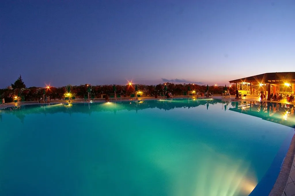 Le Palme Club Hotel Cala Liberotto İtalya
